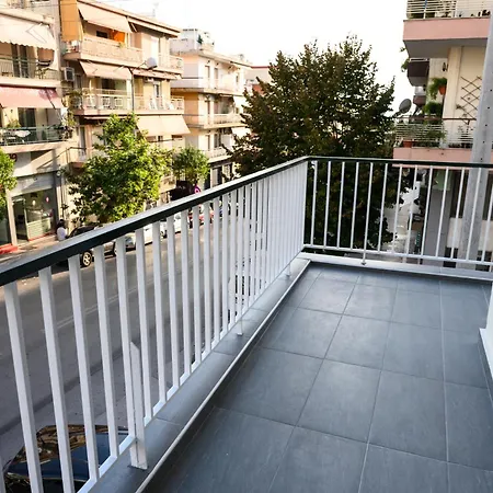 Διαμέρισμα Urban Luxury Side 1 *
