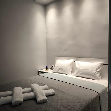 Urban Luxury Side 1 * סלוניקי