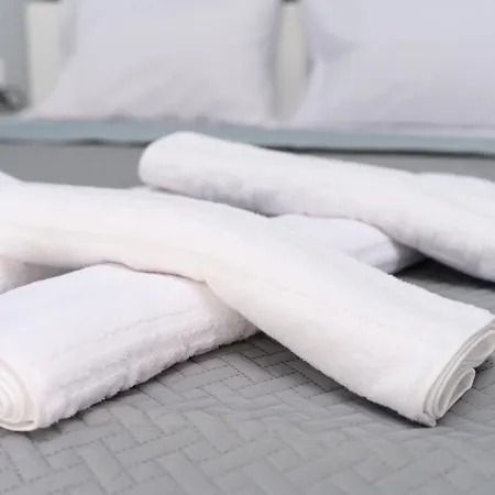 Urban Luxury Side 1 * Soluň