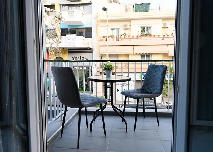 Urban Luxury Side 1 *